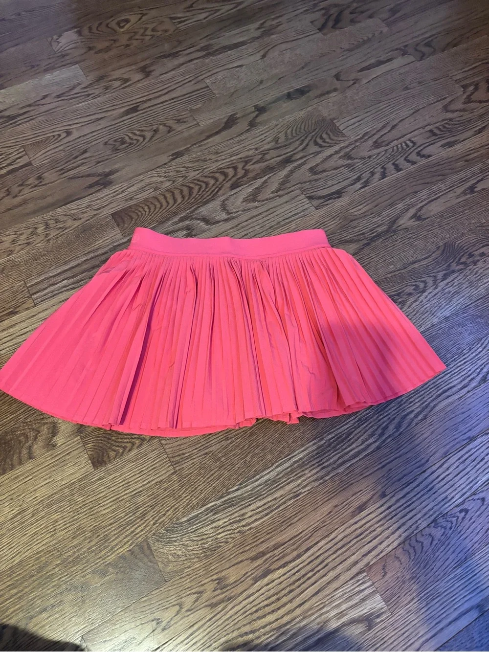 Size 6 - Lululemon hto pink accordion skirt